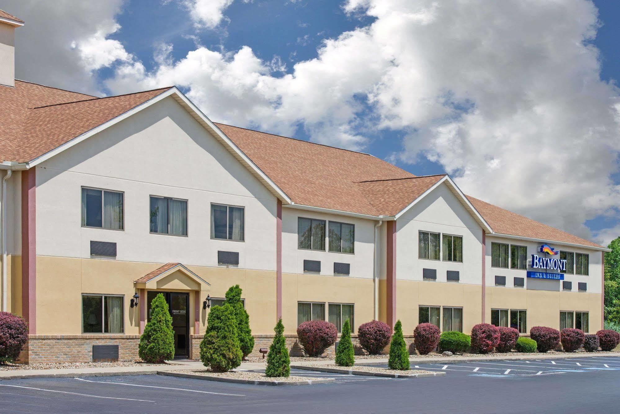 Hotel Baymont By Wyndham Boston Heights/Hudson Exterior foto
